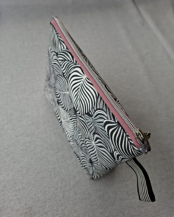 Kosmetiktasche «Zebrablatt» – Bild 3